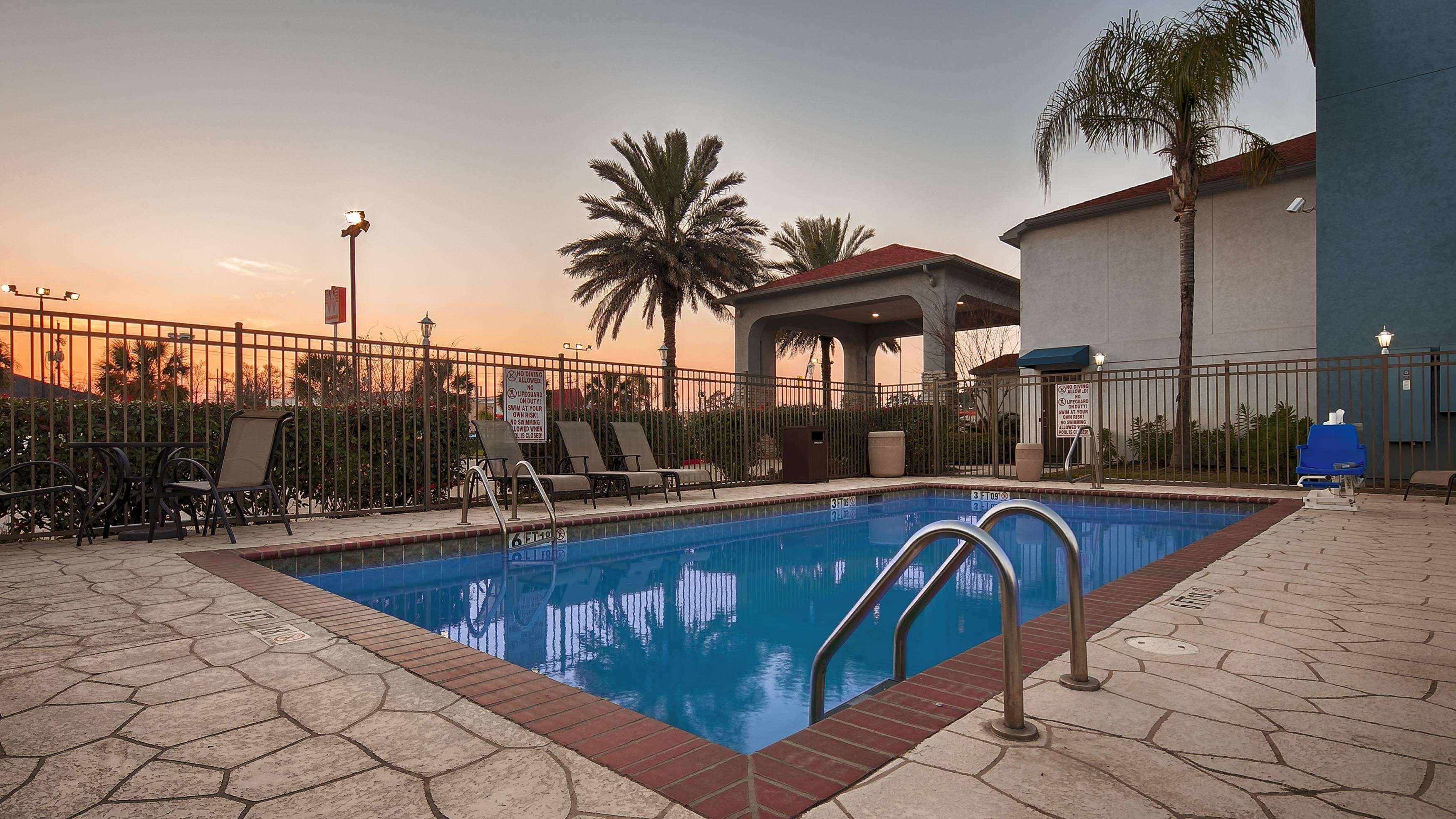 Best Western Plus Orange County Vidor Exteriér fotografie