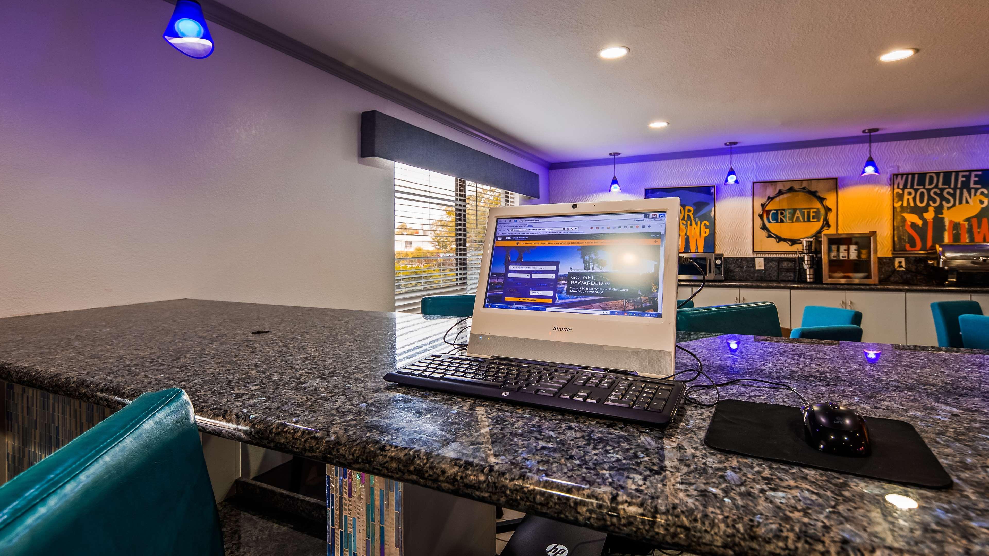 Best Western Plus Orange County Vidor Exteriér fotografie