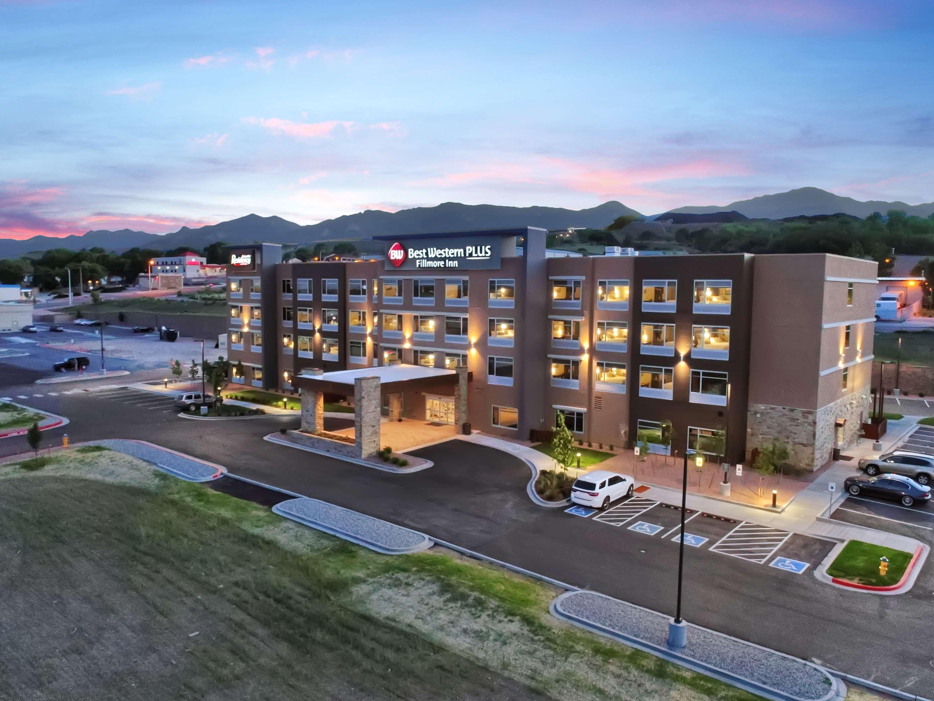 Best Western Plus Orange County Vidor Exteriér fotografie